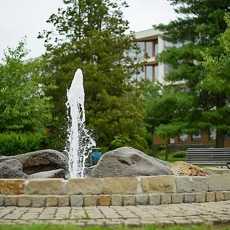 Apartman Astra Sezimovo Ústí Exterior foto