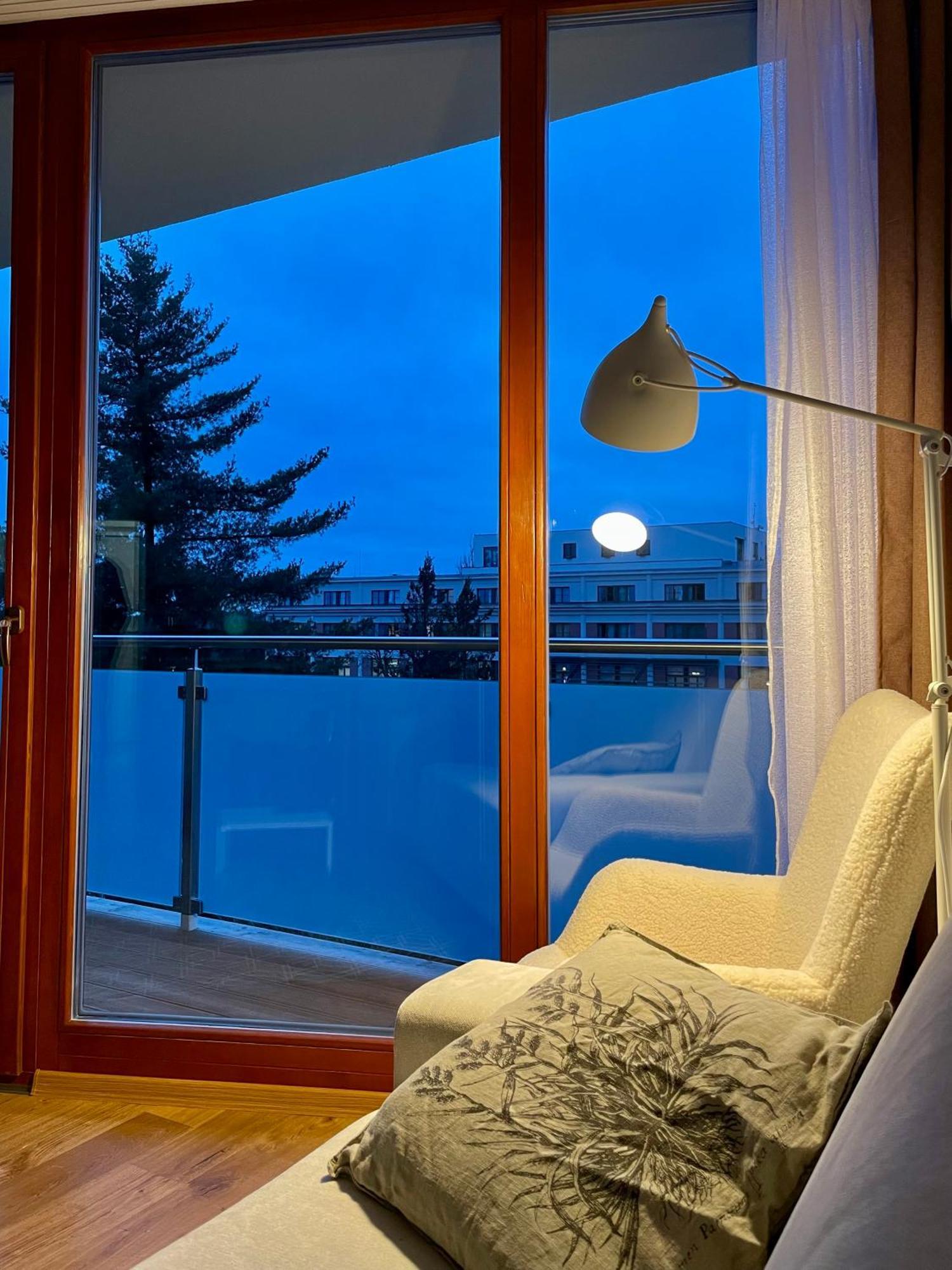 Apartman Astra Sezimovo Ústí Exterior foto