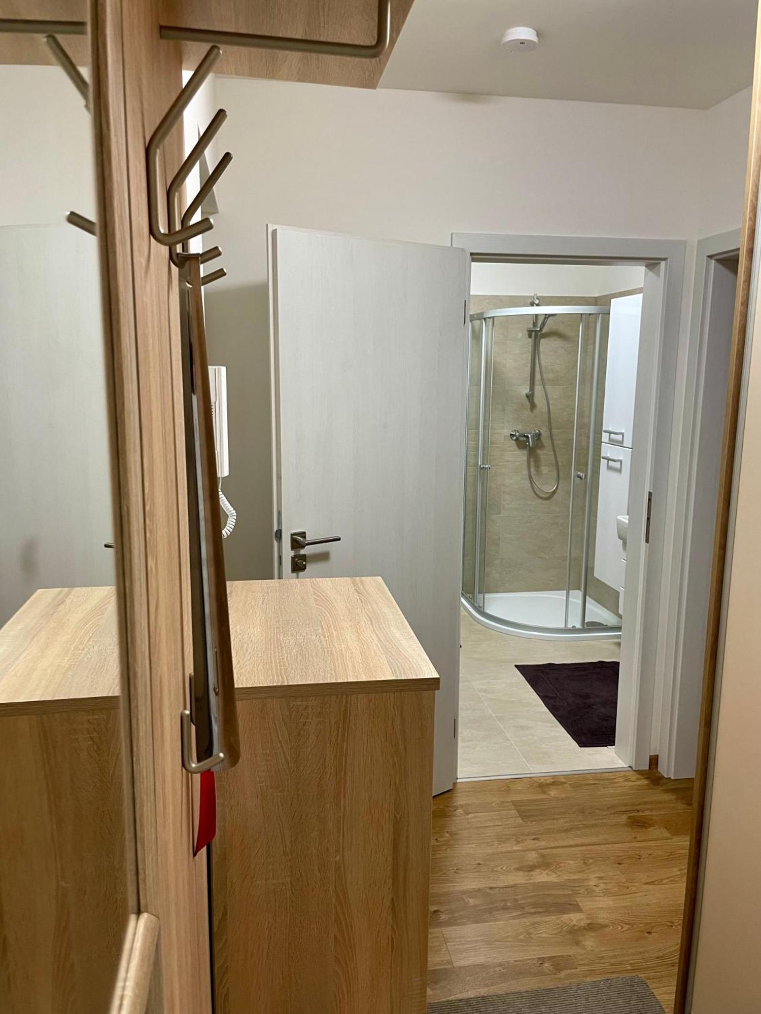 Apartman Astra Sezimovo Ústí Exterior foto